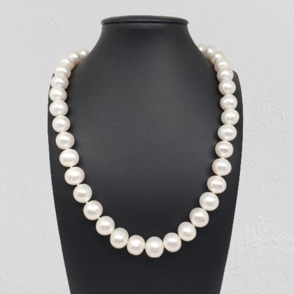 Cultured Pearl Opaque 16" 10MM Strand Necklace - Picture 1 of 7